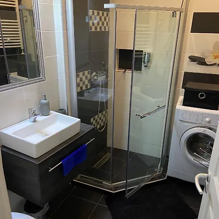 Centroom Apartman