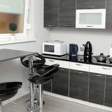 Centroom Apartment